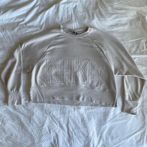 Nike pullover